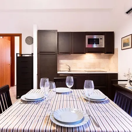 I Tri Aranci Di Piazza Politeama *